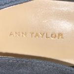 Ann Taylor  MADE IN ITALY NAVY LEATHER SUEDE SHOES Approx 4” Heel. CLEAN Photo 1