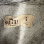 Hollister  Embroidered Gray Pullover Fleece Hoodie Sweatshirt Small Preppy Cute Photo 3