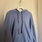 Alo Yoga   interval hoodie size medium in blue moon Photo 2