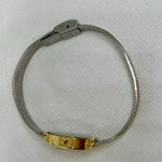 Vintage Avon women’s silver gold tone watch 18mm oval up to 7.5” quartz running Photo 8