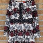 Monique Lhuillier NWT- Bell Sleeve Dayla Dress size 14 Photo 0