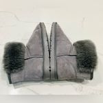 WARM COMFY SHEEPSKIN BOOTIES ⛄️❄️ Gray Size 9 Photo 3