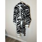 Anthropologie  black/white Long line belted‎ sweater Photo 2