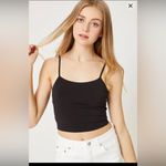 Heart & Hips Yellow crop top Photo 4