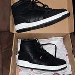 Levi's Black High Top Sneakers Photo 6