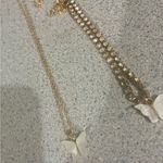 Chic Gold and White Butterfly Necklace & Bracelet Photo 2