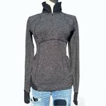Lululemon Runderful 1/2 Zip Rulu Pullover Gray Black Thumbholes - Size 6 Photo 2