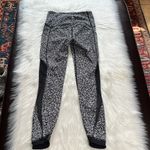 Lululemon Sole 7/8 Training Tight Alpine White Black Photo 6