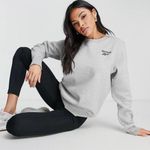 Reebok  gray relaxed fit crewneck sweatshirt Photo 0