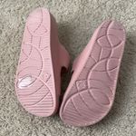 Adorable NEW pink/rose sandal size 41 or 9 Pink Photo 1
