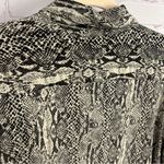 Norma Kamali Button down shirt dress in snake print 2023 stretch retro chic LG Photo 5