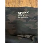 Spanx Look at Me Now Gray/Green Camo Seamless High Rise Leggings in size L. Photo 6