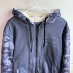 She Shreds Co Gray Camo Full Zip Jacket Size M Photo 5