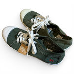 le temps des cerises Olive Green Canvas 8.5 Cherry Embroidered Sneakers Sz 39 Photo 2