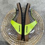 Birkenstock Women’s Neon Green Gizeh Sandals Thong Size 40/US 9 Photo 4