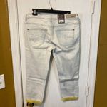 Meltin' Pot women's size 28 streaked light wash low waist roll cuff capri jeans Blue Photo 4