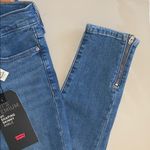 Levi's NWT 311 Shaping Skinny Ankle Photo 3