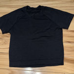 Lululemon  Cropped Swiftly Tech Shirt Photo 0