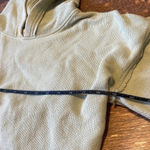 American Eagle  cut out cinched back cropped hoodie Photo 7