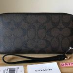 Coach Wallet Photo 1