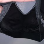 Old Navy  Woman’s Medium Green Black Racerback Padded Sports Bra Photo 2