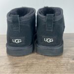 UGG  Black Mini Women's Boot Youth Size 6 or Women's Size 8 SKU#24325 Photo 4