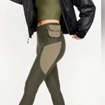 Old Navy Go Dry Leggings with Snap Utility Pocket at Waist Photo 3