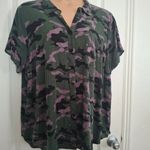 Torrid  Sz 4 Camouflage Button-Up Shirt Photo 4