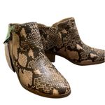 Time & Tru New women’s zipper bootie snakeskin Photo 2