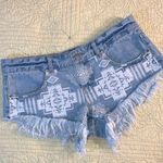 Billabong Size 9 Aztec Laneway Jean Shorts Photo 0