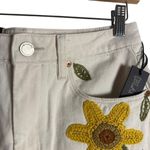 BLANK NYC The Reeve Sunflower Floral Embroidered White Denim Shorts 27 Photo 3