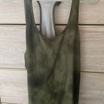 DICK'S Sporting Goods Tank Top Photo 0