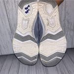 New Balance Womens Size 9  Fuel Core Grey Sneakers EUC Photo 5