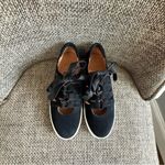 L'amour Des Pieds Kanav Suede Cut Out Sneakers Size 6.5M EUC Black Photo 2