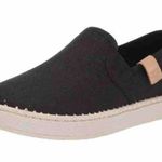 UGG NWOB  Womens Luciah Black Sneaker size 9.5 NWOB MSRP $90 Photo 1