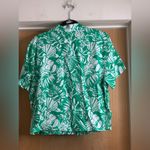 Nicole Miller 100% Linen Floral Women's Collared ButtonUp Top. Size-Medium Photo 2