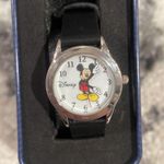 Disney NWT  Mickey Watch Photo 1