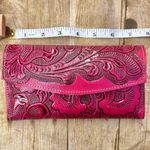 NEW Pink Leather Hand Tooled Embossed Made in Mexico Wallet Clutch Fold Open Photo 4