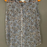 Liz Claiborne  Sleeveless Floral Button Up Blouse Size Small Photo 0