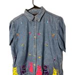Vintage New Direction Embroidered‎ Cats Short Sleeve Denim ButtonUp Shirt Medium Blue Photo 1