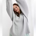 Aerie  WONDER TEXTURED RIBBED PULLOVER SWEATER GRAY SMALL Photo 1