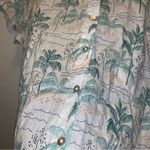 C&C California  100% Linen Women’s Button Top Photo 3