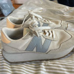 New Balance  Sneakers  Photo 0