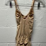 SKIMS NWOT Seamless Sculpt Mid Thigh Bodysuit Photo 6