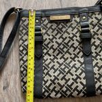 Tommy Hilfiger Purse Photo 14