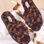 Minnetonka NEW  Esme Slippers Checkerboard Faux‎ Fur Open Toe Size 6 Photo 0