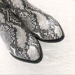 Blondo ELIZA Black White Snake Cut Out Ankle Waterproof Boots B6790-236 Size 6 Photo 9