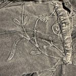 Parsley & Sage 3/4 Sleeve Gray Floral Embroidered Distressed VTG Wash Cardigan Size L Photo 5