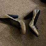 DKNY  gold pavlova metallic heels 8 Photo 3