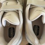 New Balance  Walking Shoe WW577Hv1, Bone Hook & Loop, size 10.5, NWT Display Photo 9